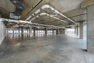 3030 Potomac Ave, Alexandria, VA for lease Interior Photo- Image 1 of 3