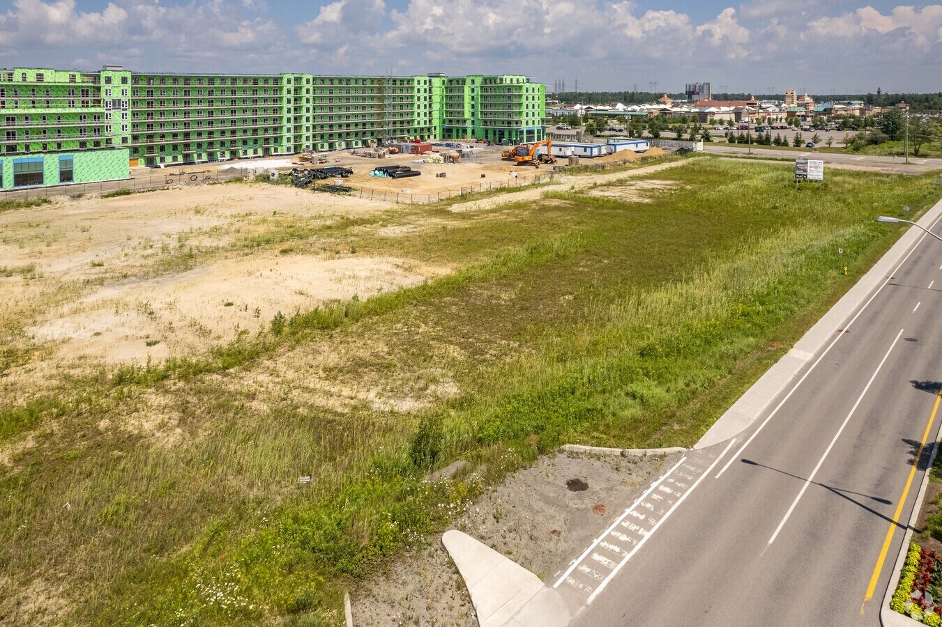 18195 Ch NotreDame, Mirabel, QC J7J 2A5 B