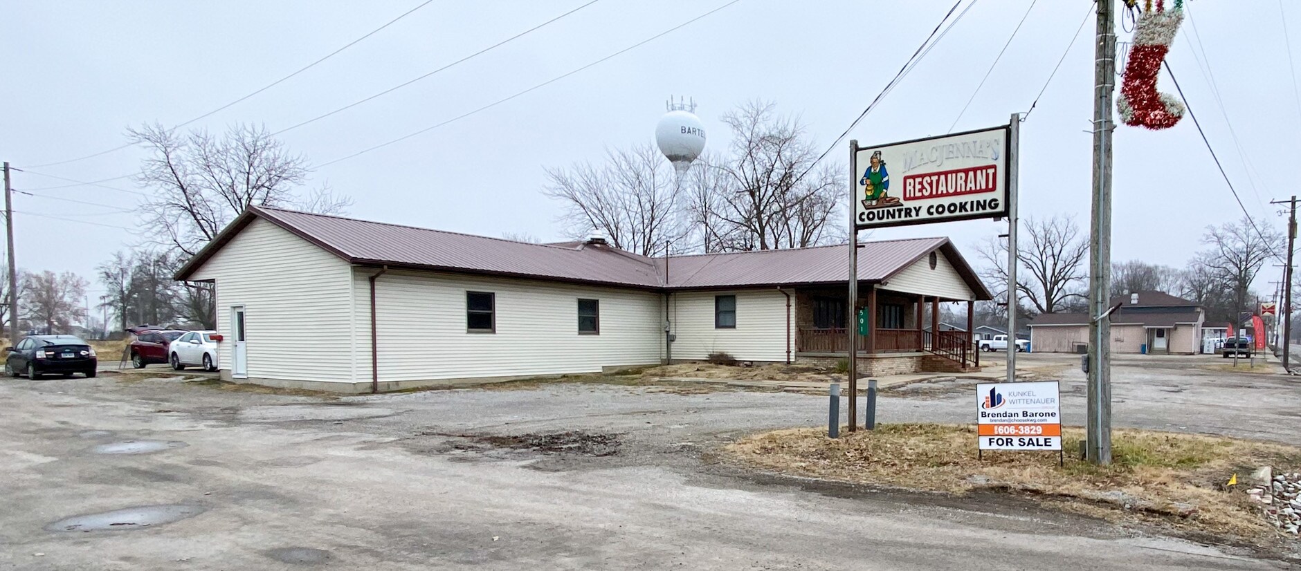 501 Carlyle Rd, Bartelso, IL 62218