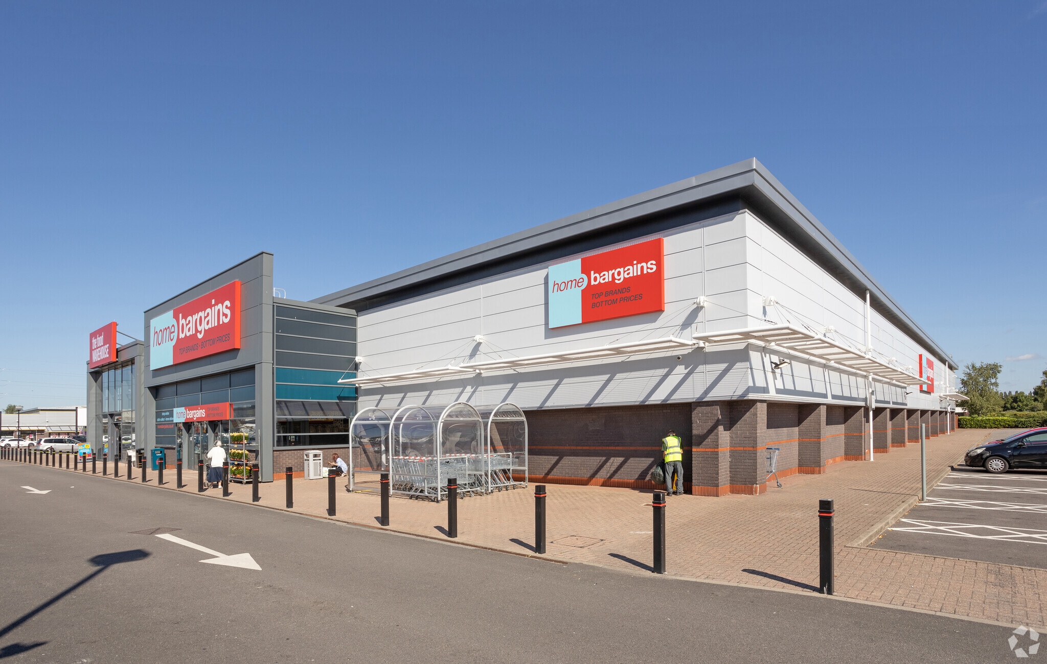 Riverside Park, Nottingham for sale Primary Photo- Image 1 of 1