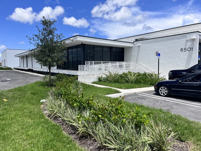 More details for 6501 NW 37th Ave, Miami, FL - Industrial for Lease