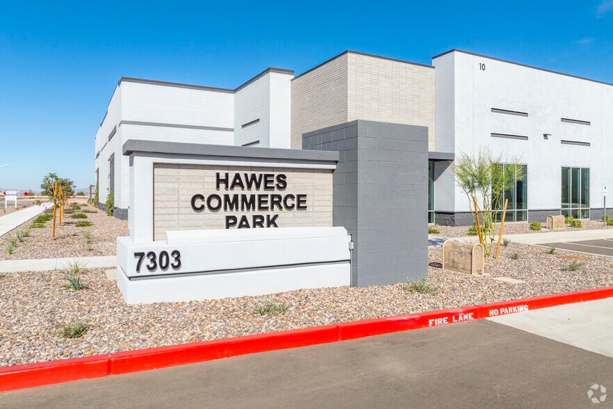 7303 S Hawes Rd, Mesa, AZ for lease - Building Photo - Image 1 of 17