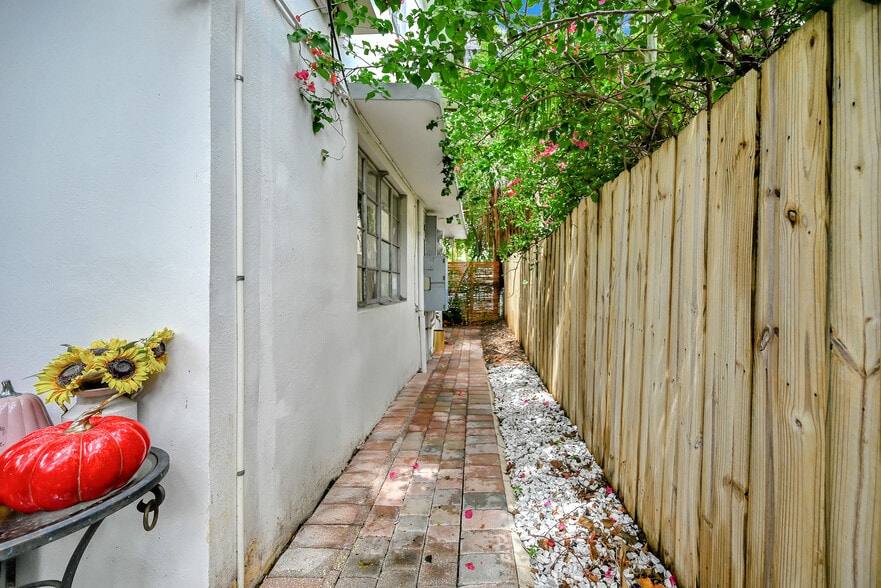 847 81st St, Miami, FL for sale - Building Photo - Image 2 of 67