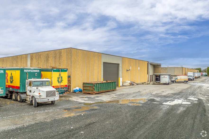 100 Industrial Blvd, Stockertown, PA for lease - Building Photo - Image 2 of 5