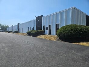 4180-4190 Fisher Rd, Columbus, OH for lease Interior Photo- Image 2 of 2