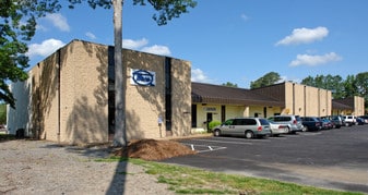 11839-11843 Canon Blvd, Newport News VA - Loft