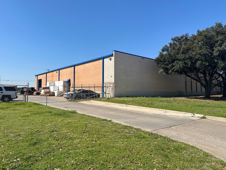 9029 Governors Row, Dallas, TX 75247 - Industrial for Lease | LoopNet