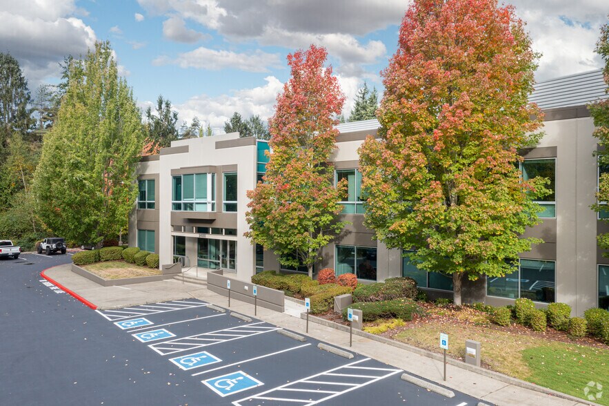 24000 35th Ave SE, Bothell, WA for sale - Primary Photo - Image 1 of 1
