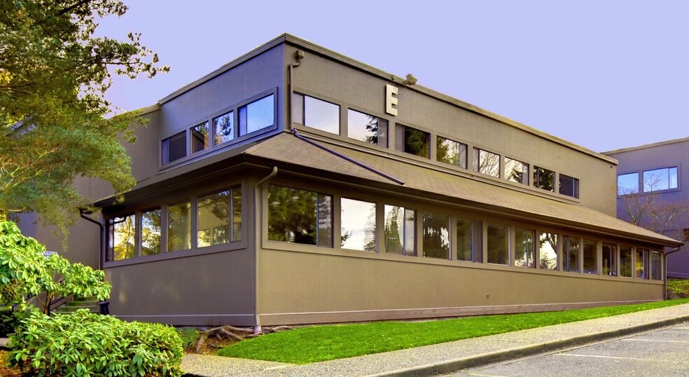 111 SE Everett Mall Way, Everett, WA for sale - Building Photo - Image 1 of 1