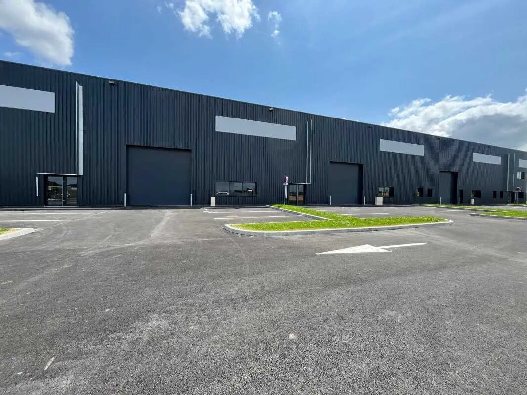 Flex in Donges for sale Building Photo- Image 1 of 8