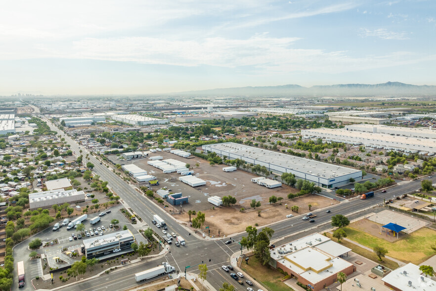 125 N 67th Ave, Phoenix, AZ for lease - Building Photo - Image 3 of 4