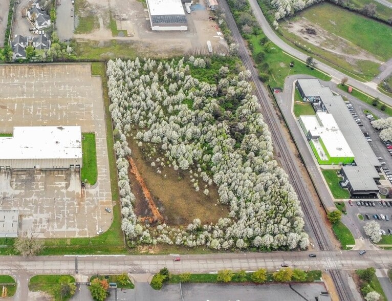 0 Cloverleaf Street, Columbus, OH for lease - Building Photo - Image 2 of 4