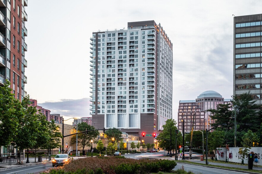 4201 Wilson Blvd, Arlington, VA 22203 Ballston Exchange I