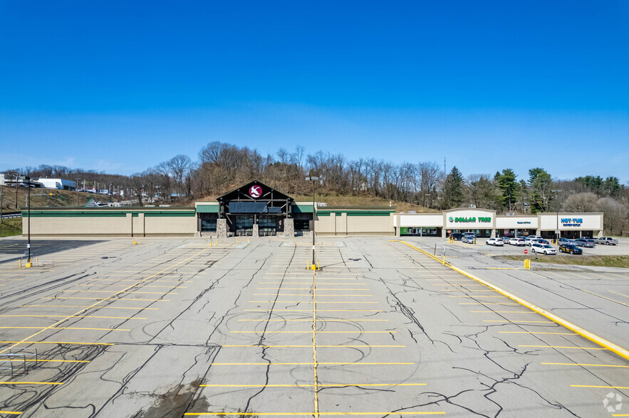 4680 Old William Penn Hwy, Monroeville, PA for lease - Building Photo - Image 2 of 4