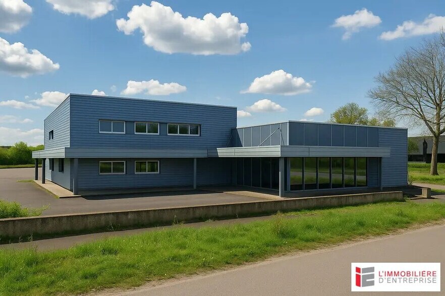 Flex in Vitré for lease - Building Photo - Image 1 of 1