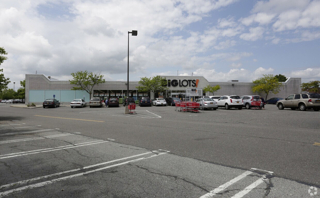 Big Lots Sunrise Highway Holbrook Ny
