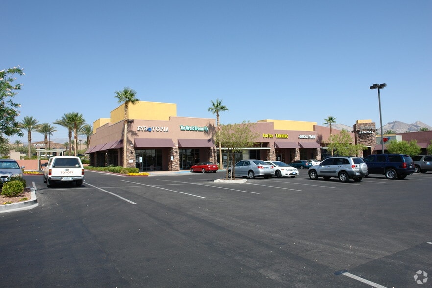 10860 W Charleston Blvd, Las Vegas, NV for lease - Primary Photo - Image 1 of 8