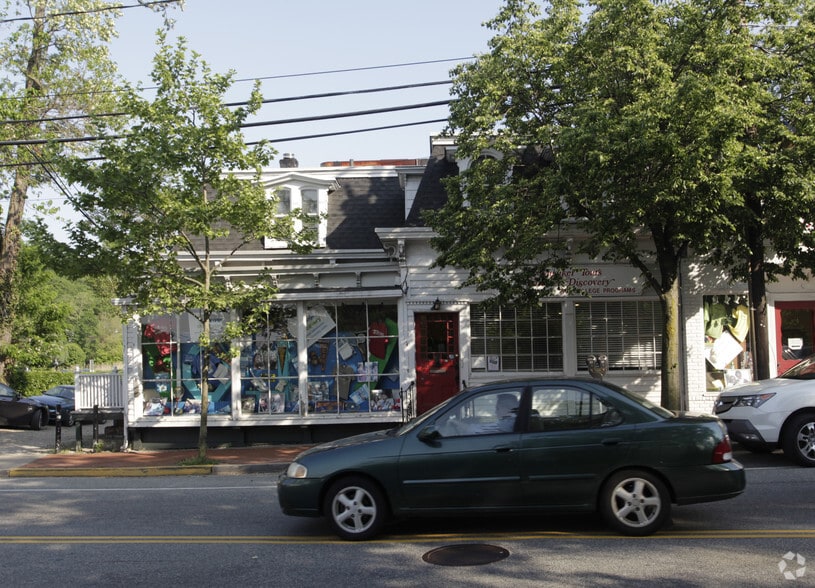 1326 Old Northern Blvd, Roslyn, NY for lease - Building Photo - Image 3 of 12