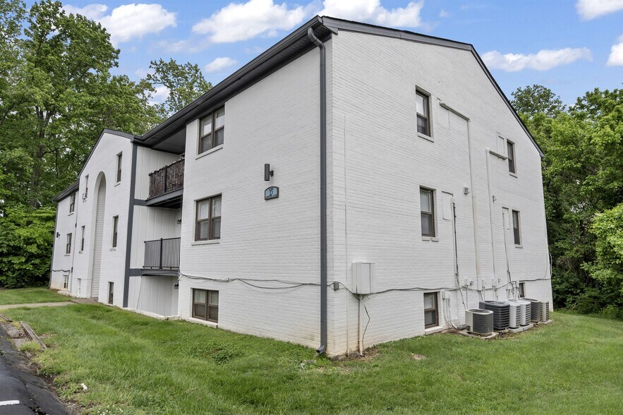 130 Jack Miller Blvd, Clarksville, TN for sale - Building Photo - Image 3 of 48