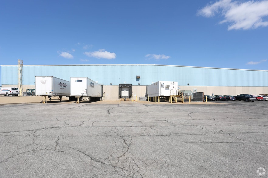 831 Lone Star Dr, O'Fallon, MO for lease - Building Photo - Image 3 of 5