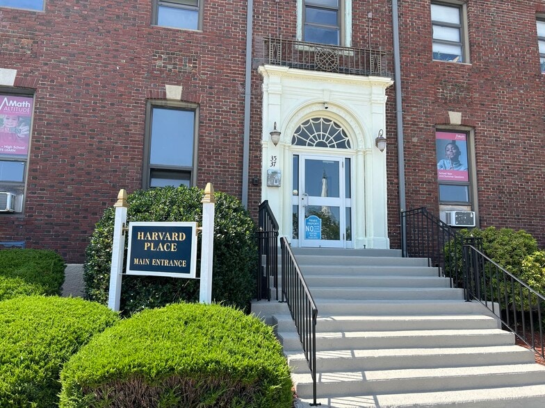 35 Harvard St, Worcester, MA for lease - Building Photo - Image 3 of 22