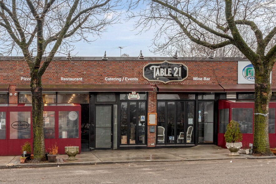 7608 21st Ave, East Elmhurst, NY for sale - Primary Photo - Image 1 of 1