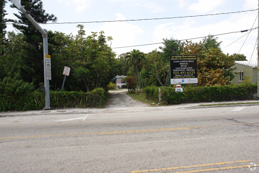 18802 W Dixie Hwy, Miami, FL for sale - Primary Photo - Image 1 of 1