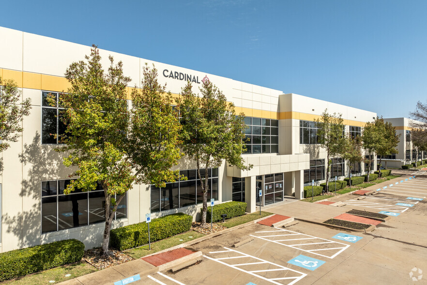 1703 N Plano Rd, Richardson, TX for lease - Building Photo - Image 2 of 26