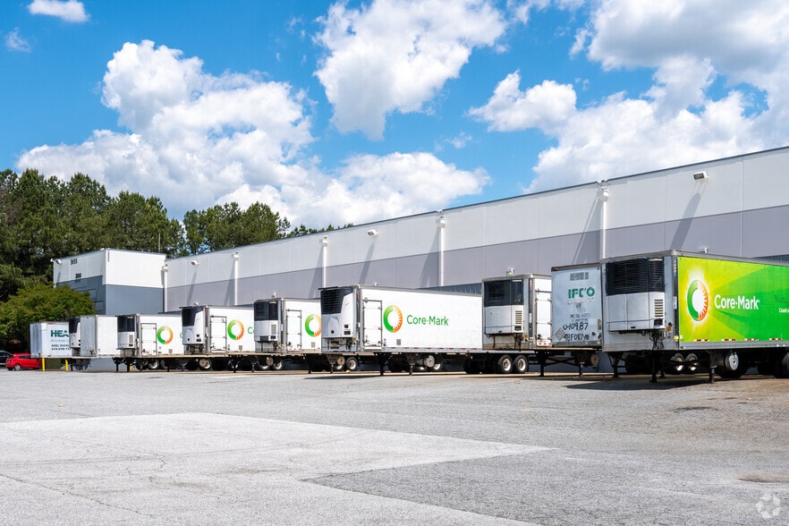 3655 Atlanta Industrial Dr NW, Atlanta, GA for lease - Building Photo - Image 2 of 7