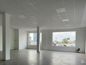 Calle De San Juan, 2, Fuenlabrada, Madrid for lease Interior Photo- Image 2 of 4