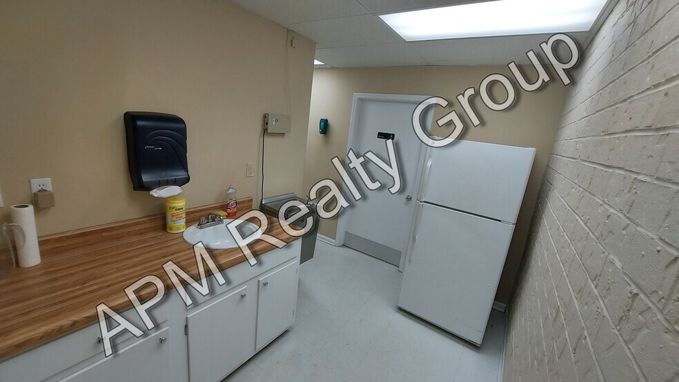 3307C Broad River Rd, Columbia, SC for lease - Interior Photo - Image 3 of 4