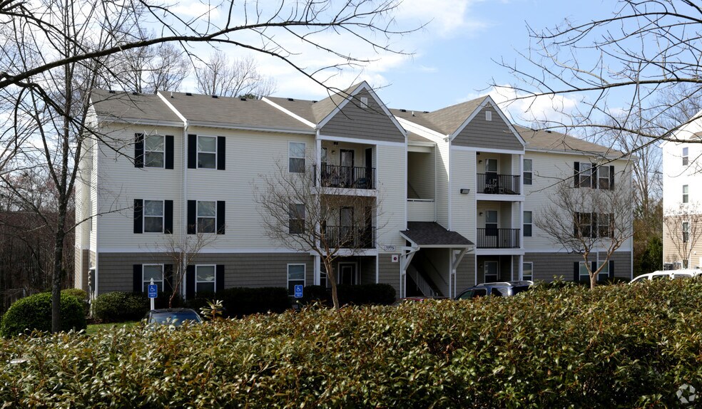 7800 Sporting Ln, Mechanicsville, VA for sale - Primary Photo - Image 1 of 1