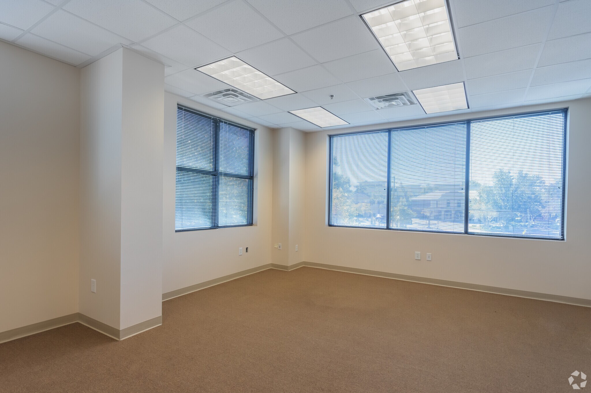 2000 Sam Rittenberg Blvd, Charleston, SC 29407 Harrell Square