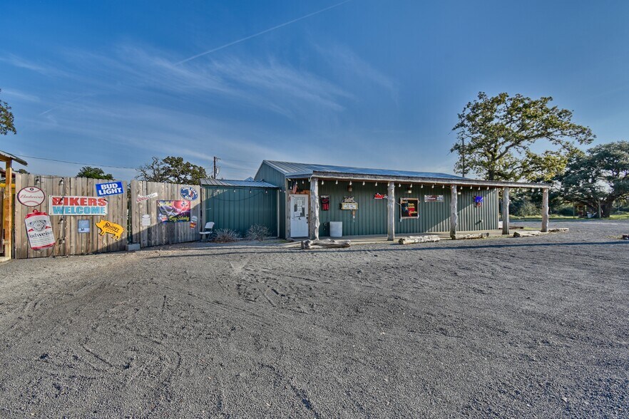 3024 Highway 159, Fayetteville, TX for sale - Building Photo - Image 1 of 1