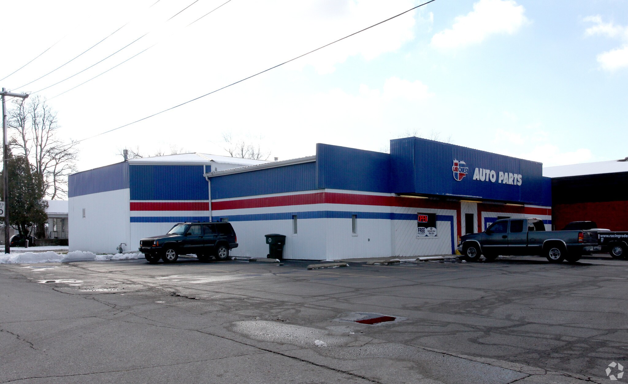 601 W Mcgalliard Rd, Muncie, IN for sale Primary Photo- Image 1 of 1