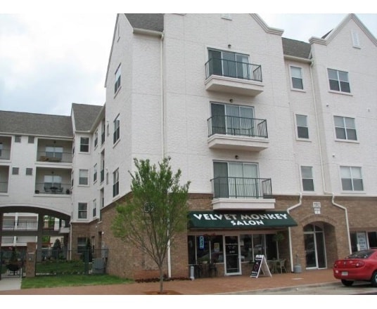 301-409 N Walker Ave, Oklahoma City, OK for lease - Building Photo - Image 3 of 147