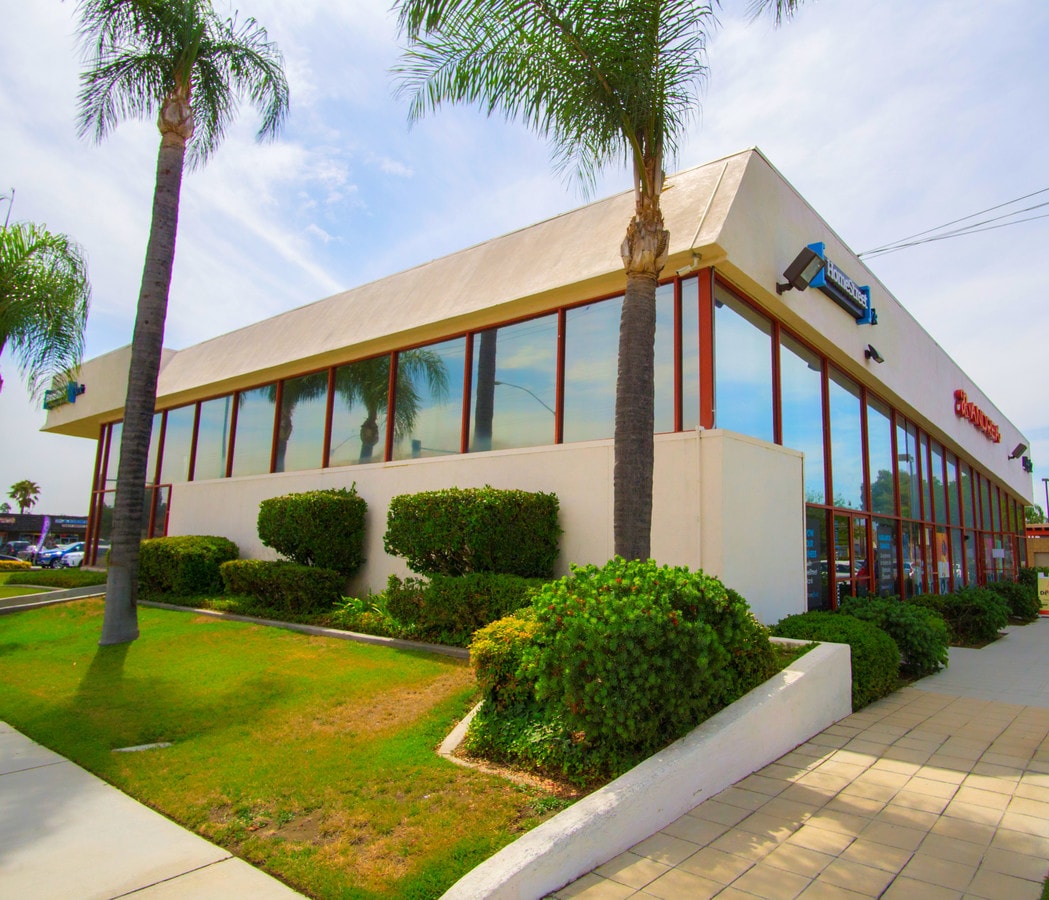 9714 Sierra Ave, Fontana, CA 92335