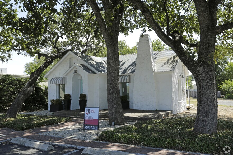 1110 Williams Dr, Georgetown, TX for sale - Primary Photo - Image 1 of 1