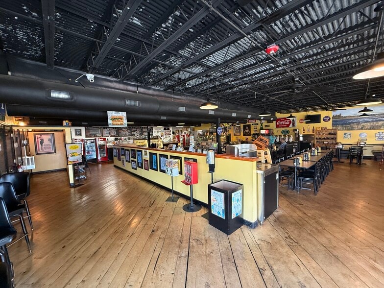 4405 Dorchester Rd, Charleston, SC for sale - Building Photo - Image 3 of 22