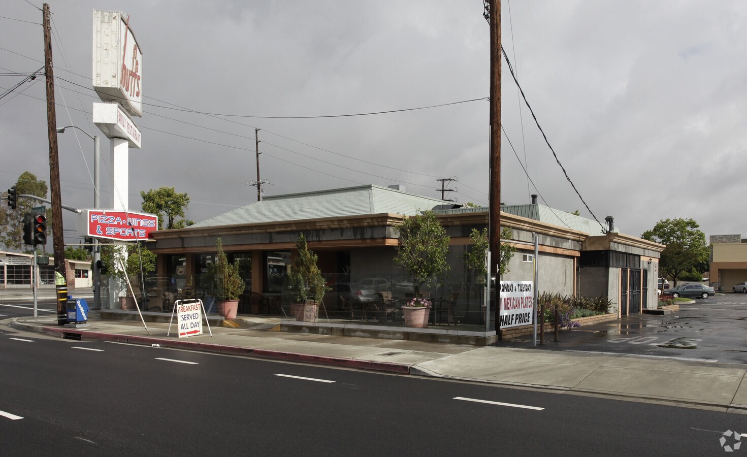 8105 E Wardlow Rd, Long Beach, CA 90808 El Dorado Center