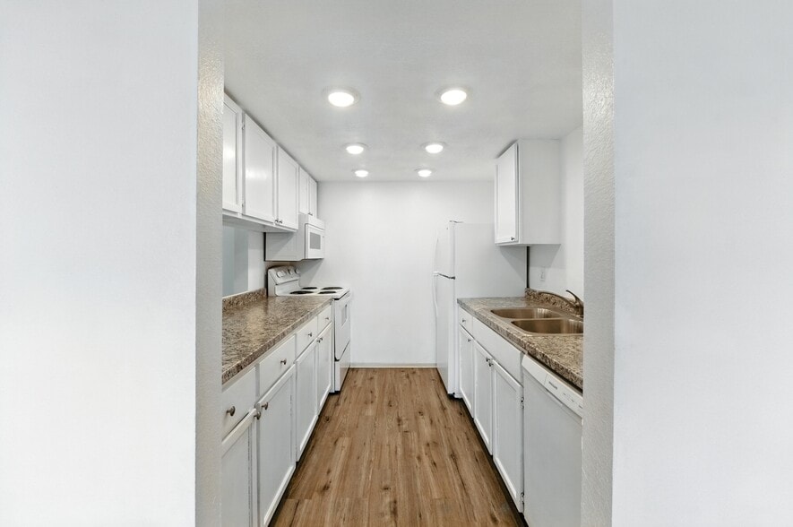 1301 Filmore Ave, Alamogordo, NM for sale - Building Photo - Image 3 of 10