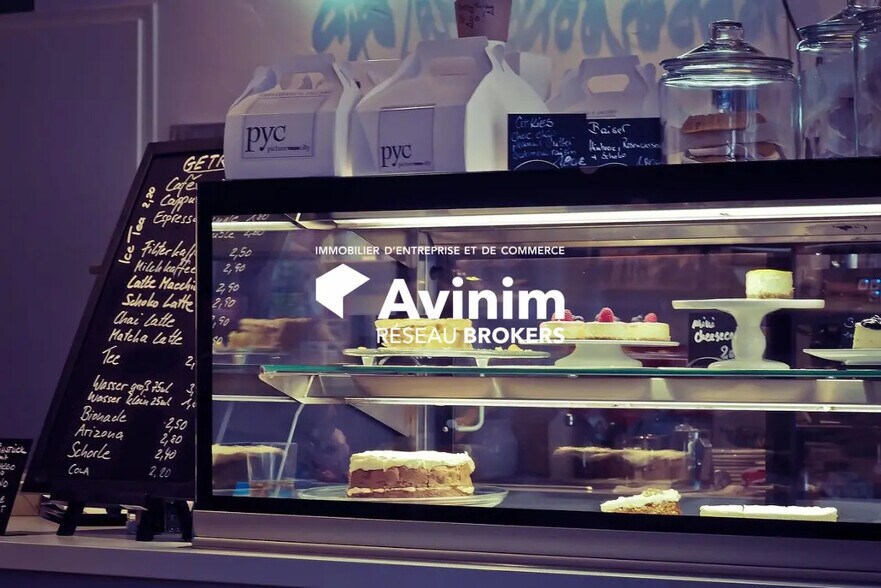 Retail in Marseille for lease - Interior Photo - Image 1 of 1