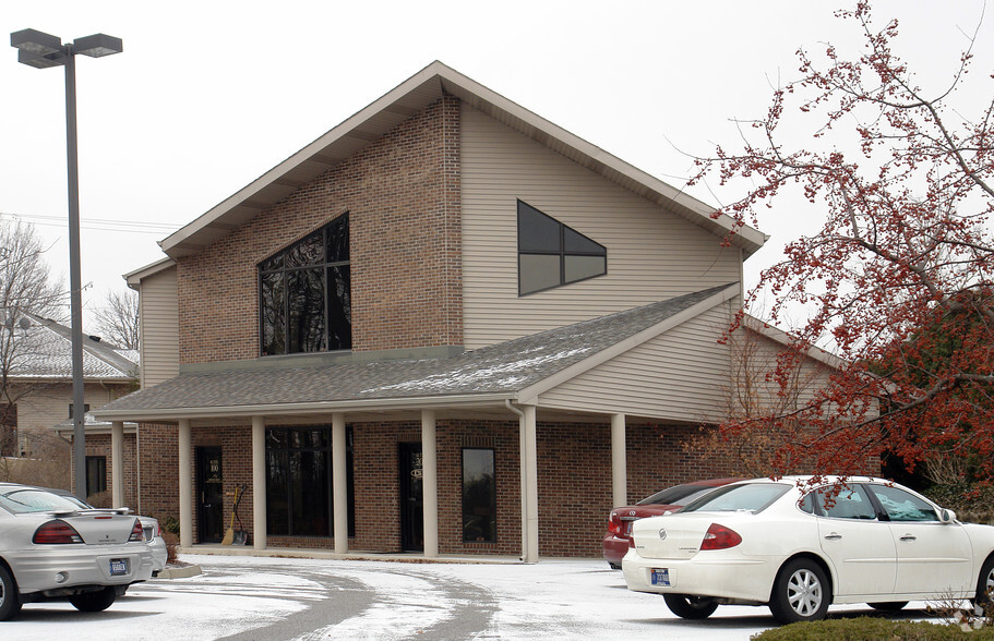 7209 Engle Rd, Fort Wayne, IN for lease - Primary Photo - Image 1 of 7