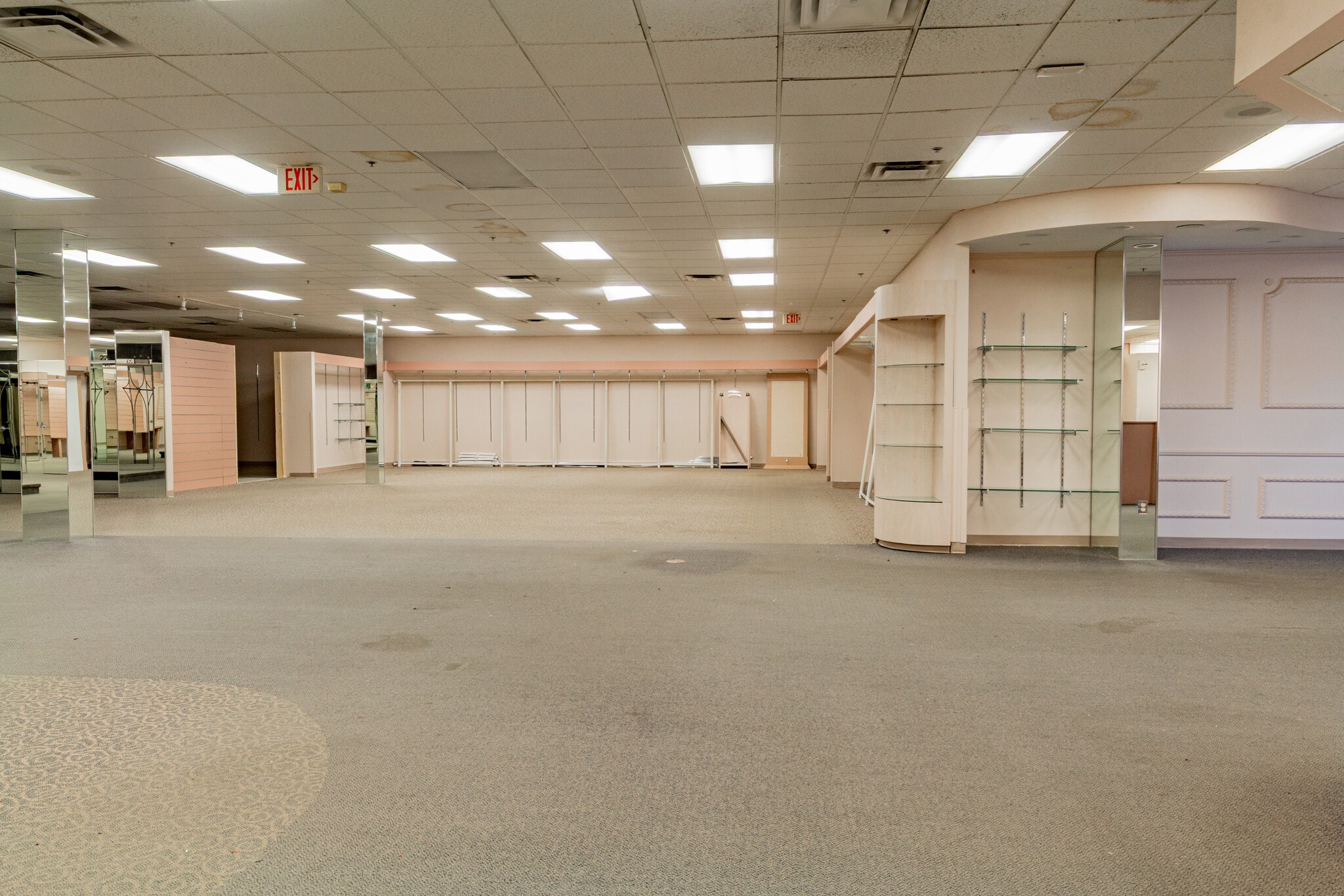 364 Maine Mall Rd, South Portland, ME for lease Building Photo- Image 1 of 8