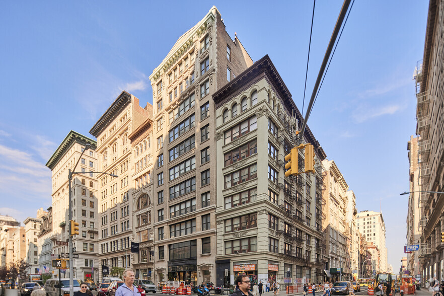 101 Fifth Ave, New York, NY for sale - Building Photo - Image 1 of 1