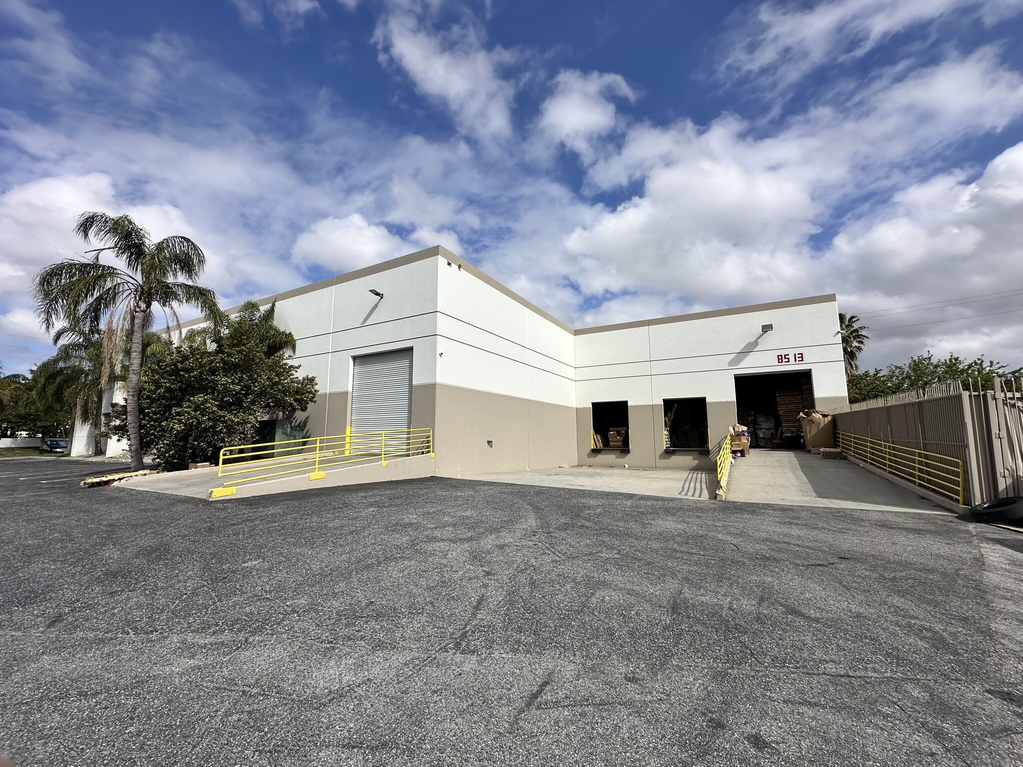 8513 Rochester Ave, Rancho Cucamonga, CA for lease Building Photo- Image 1 of 7