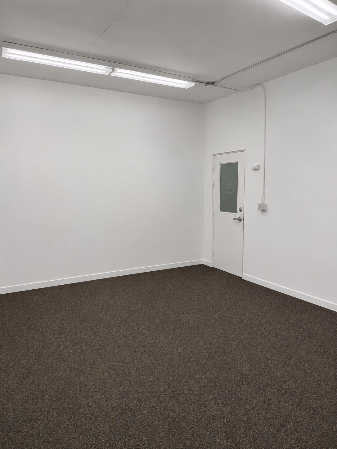 8998 Route 18, Old Bridge, NJ for lease Interior Photo- Image 1 of 2