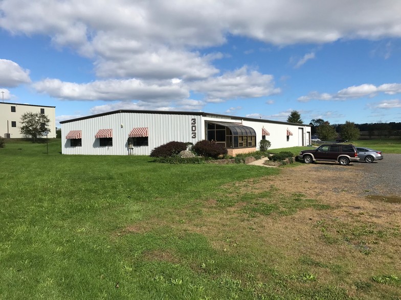 303 Big Rd, Zieglerville, PA for sale - Primary Photo - Image 1 of 1