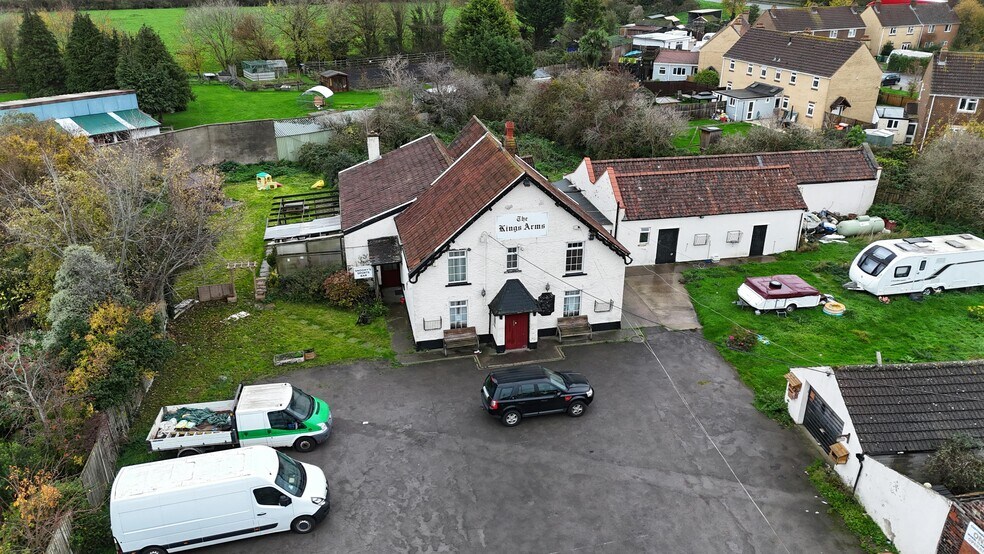 56 Redwick Rd, Bristol for sale - Building Photo - Image 1 of 10