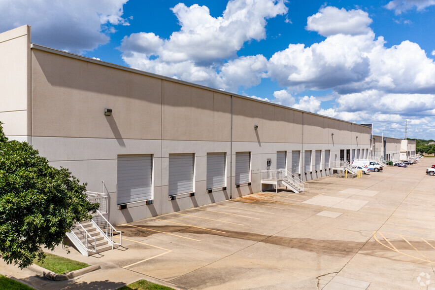 14000 Summit Dr, Austin, TX for lease - Building Photo - Image 3 of 4